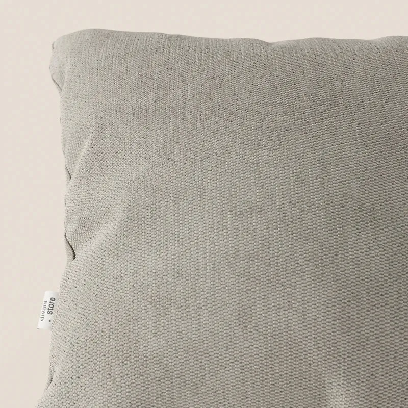 Coussin Miami disponible en plusieurs couleurs, fabriqué en tissu imperméable T14 taupe tortora doux