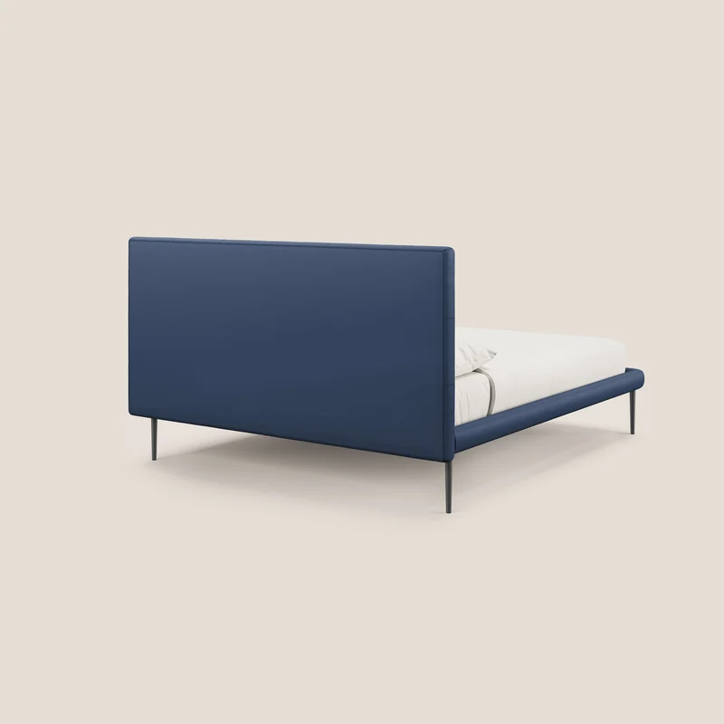 Midori lit rembourré capitonné avec pieds hauts en similicuir T04 bleu