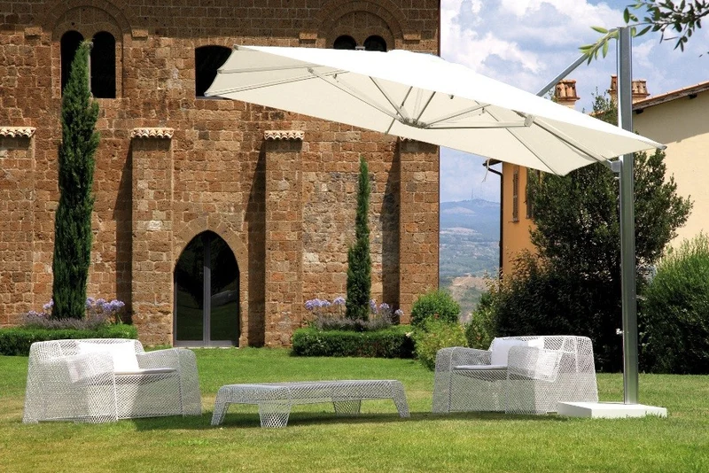 Parasol déporté 400 X 320 cm EMU (Base en option)