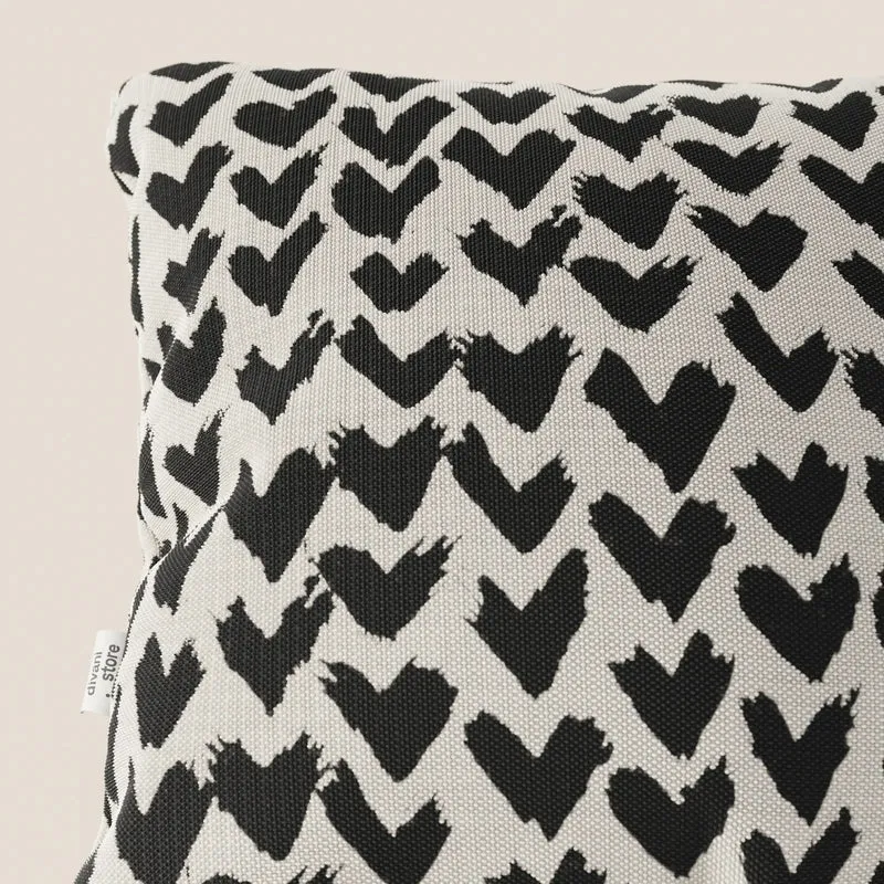 Arrow coussins géométriques en tissu hydrofuge noir