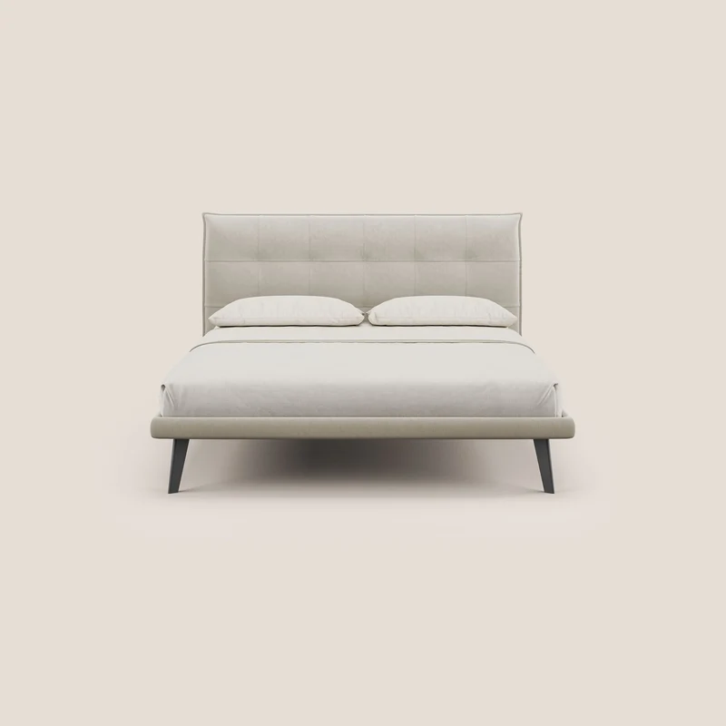 Brigitte lit avec tête de lit matelassée pieds hauts foncés et tissu imperméable T09 beige