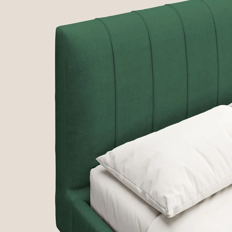 Selene lit rembourré avec pieds bois naturel déhoussable en tissu imperméable T02 vert