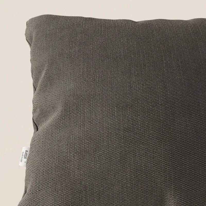 Coussin Miami disponible en plusieurs couleurs, fabriqué en tissu imperméable T14 marron doux