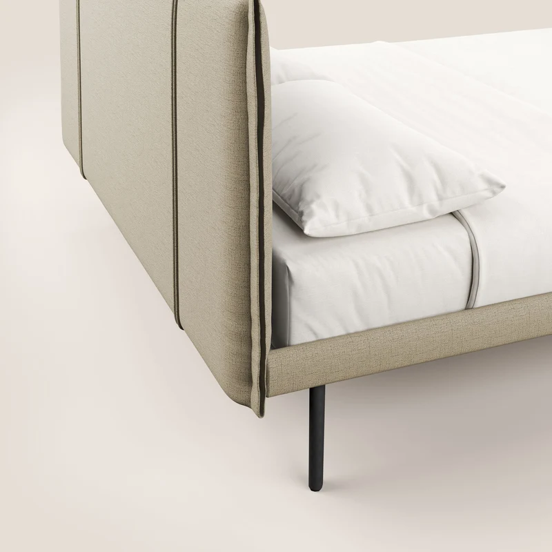 Klaus lit moderne avec pieds foncés et tissu flammé imperméable T03 beige