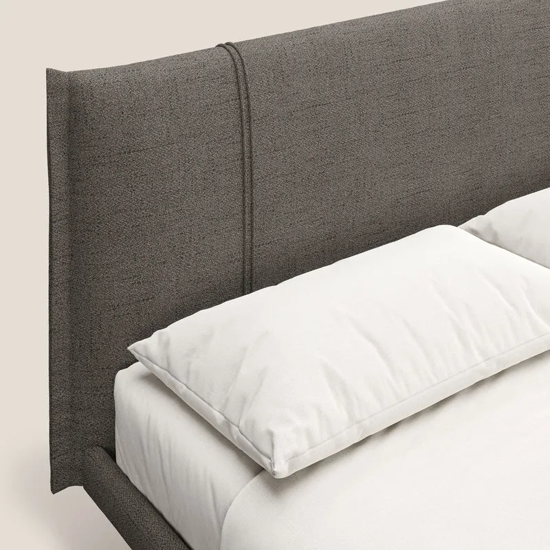 Klaus lit moderne avec pieds foncés et tissu flammé imperméable T03 taupe