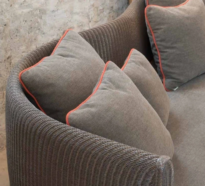Canapé YOKO 170 cm avec coussin d'assise CAT.B