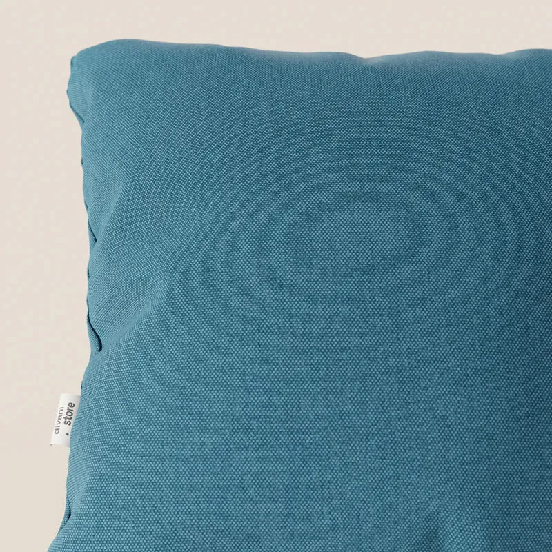 Honey coussin disponible en plusieurs couleurs, réalisé en tissu imperméable similaire au coton T13 bleu clair
