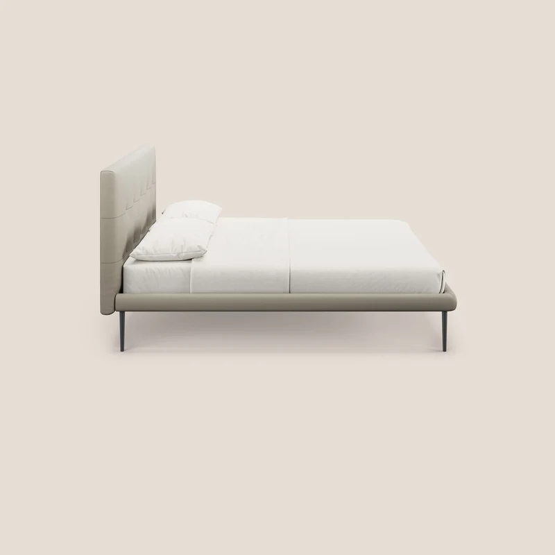 Midori lit rembourré capitonné avec pieds hauts en similicuir T04 Taupe tortora