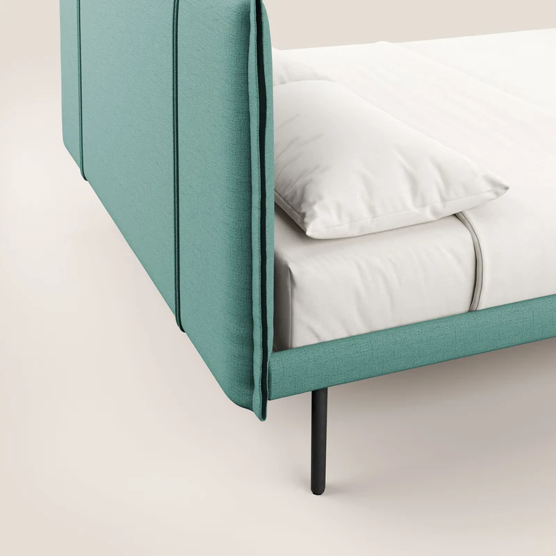 Klaus lit moderne avec pieds foncés et tissu flammé imperméable T03 vert d'eau