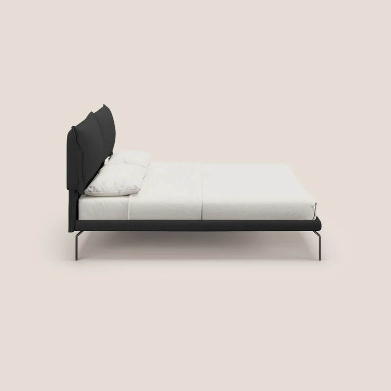 Bice lit rembourré avec coussins et pieds noirs en métal en tissu imperméable T02 noir