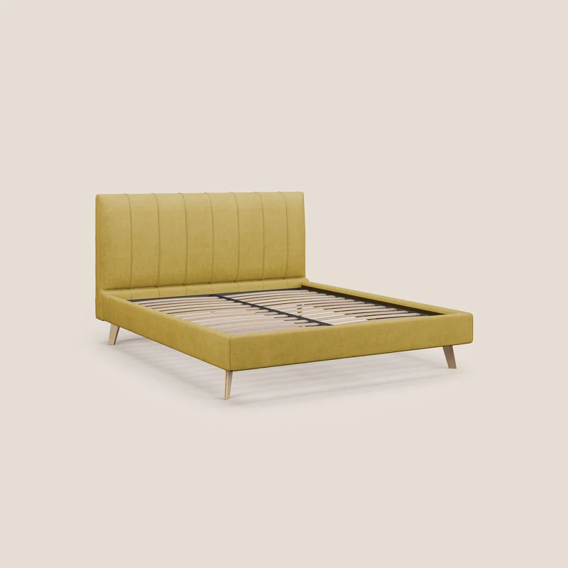 Selene lit rembourré avec pieds bois naturel déhoussable en tissu imperméable T02 jaune
