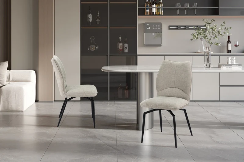 Chaise Strad – Pied Pivotant