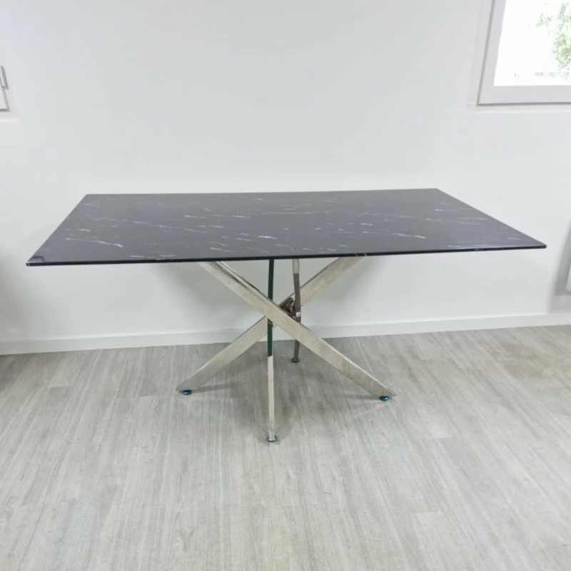 Table à Manger Victoire Pieds Argent Marbre Noir