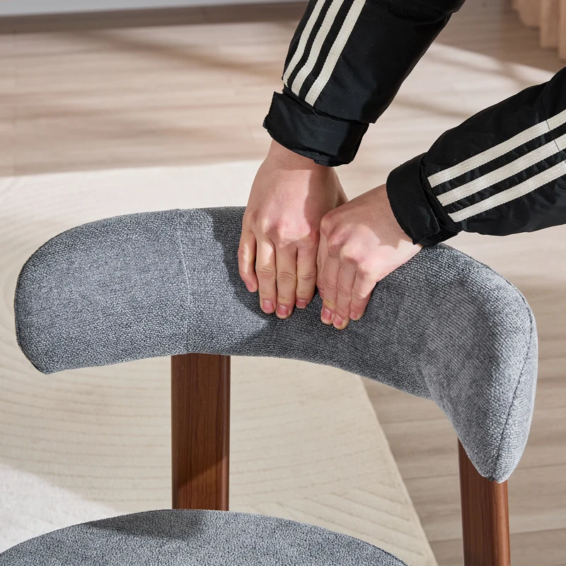 Lot de 2 chaises de salle à manger tissu gris dossier incurvé CLASSICBIRCHONE