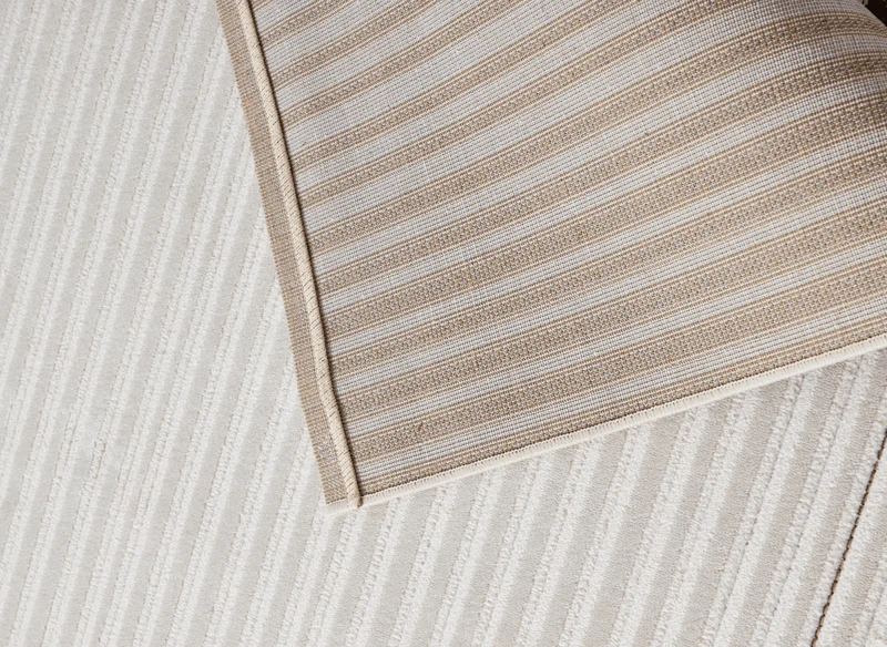 Tapis blanc écru à motifs chevrons 200 x 290 cm AMONA