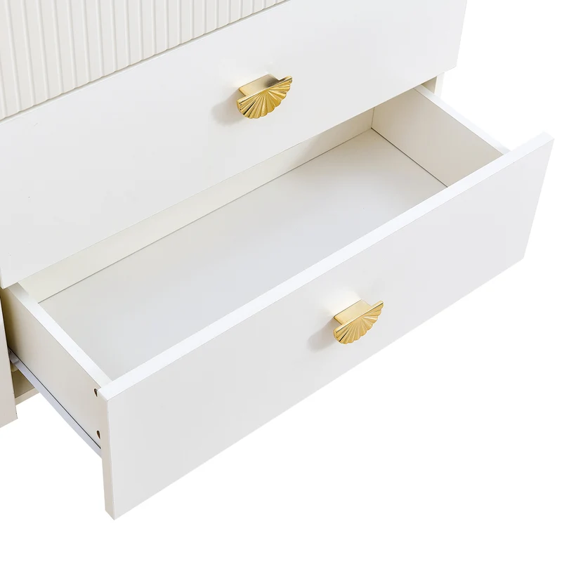 Buffet élégant crème à 6 tiroirs avec façades rainurées et poignées dorées - style contemporain ALTOCRYPT