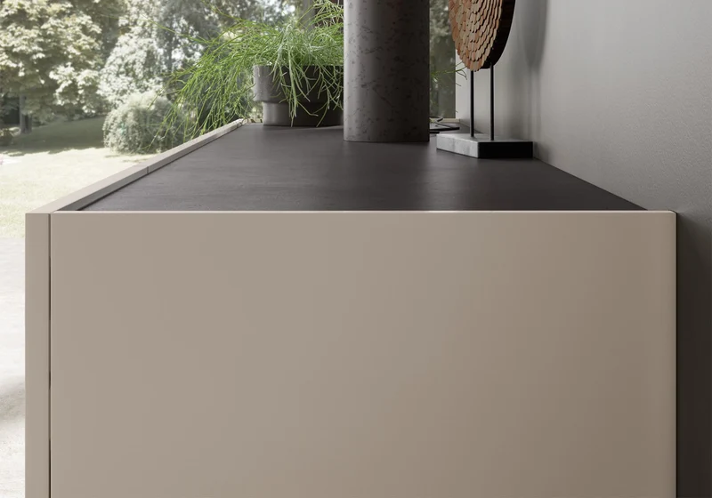 Meuble TV 2 portes et niche marbre pieds métal - Kali