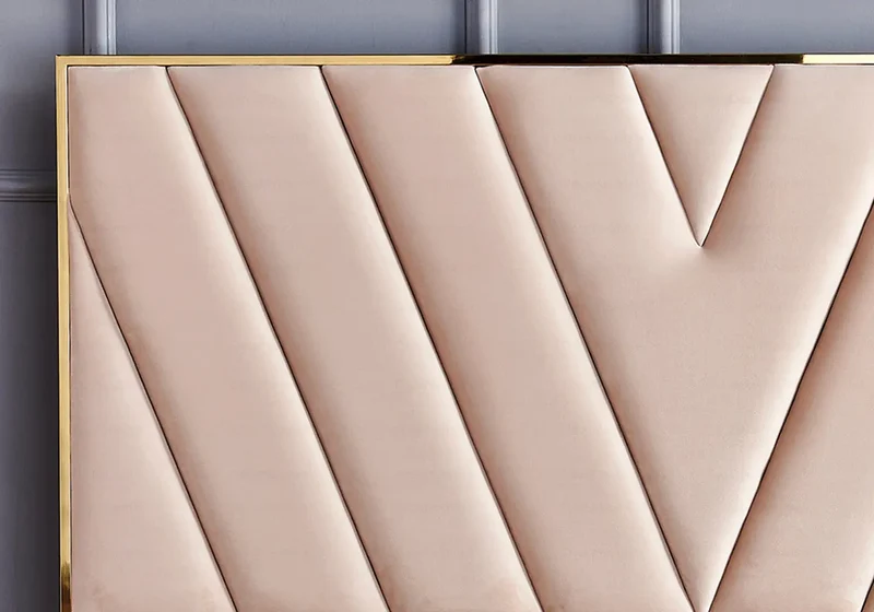 Lit velours gris design doré - Dina