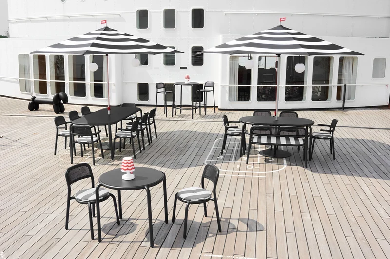 TONI - Chaise de bistrot avec accoudoirs