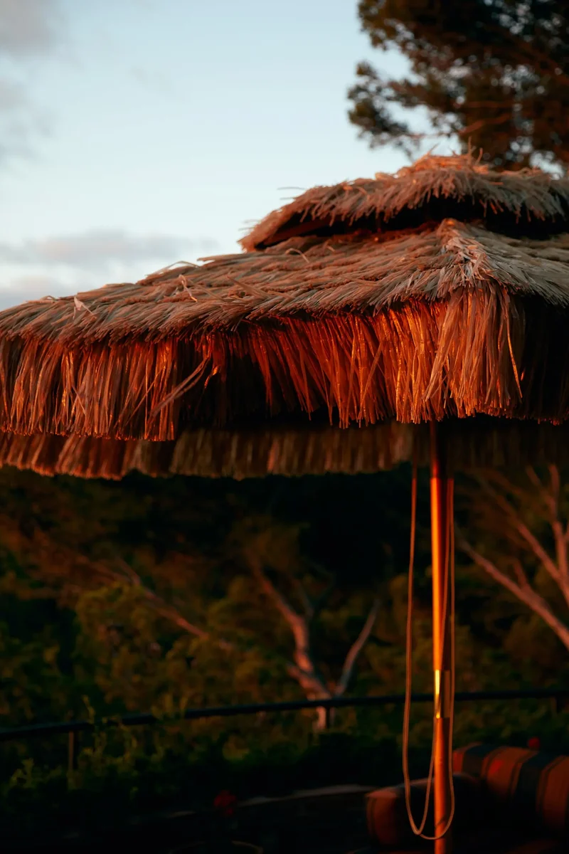 Parasol en raffia