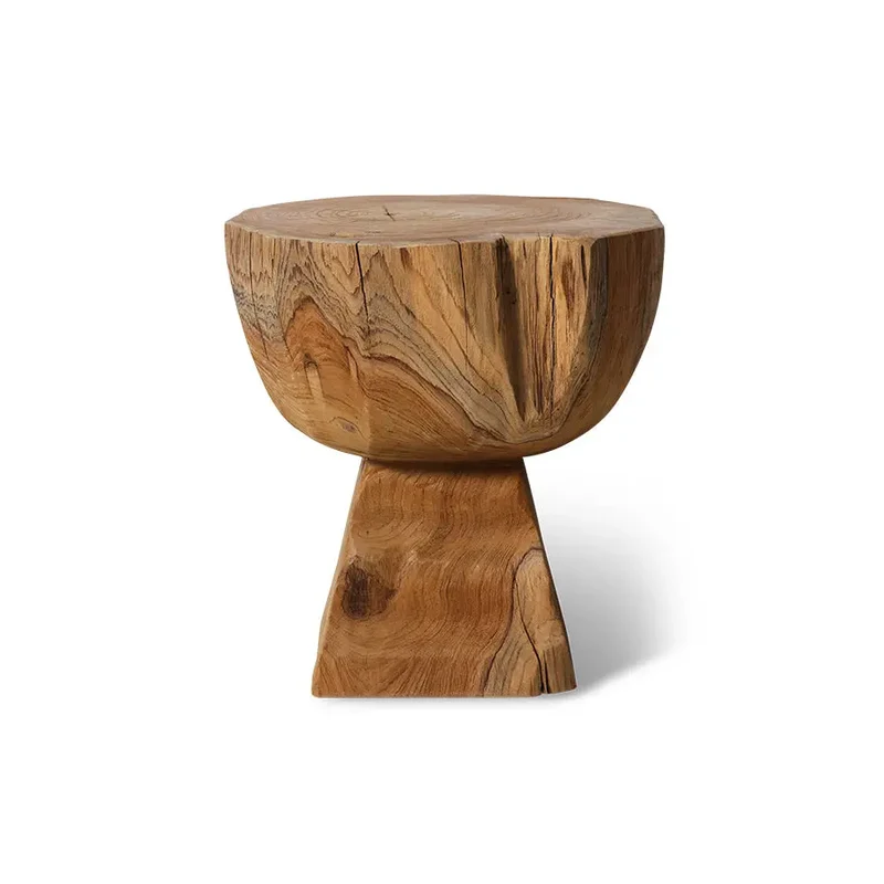 tabouret en bois arqué