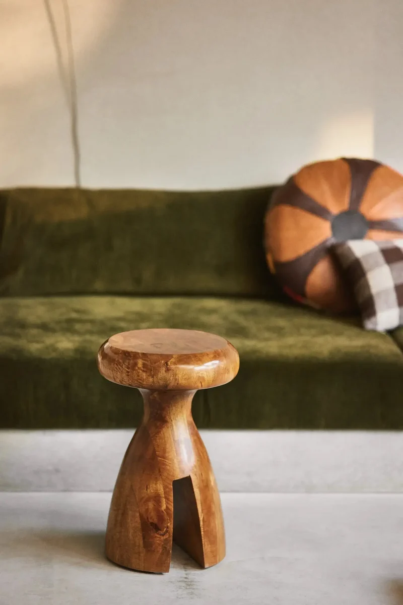 Tabouret en bois chesnut