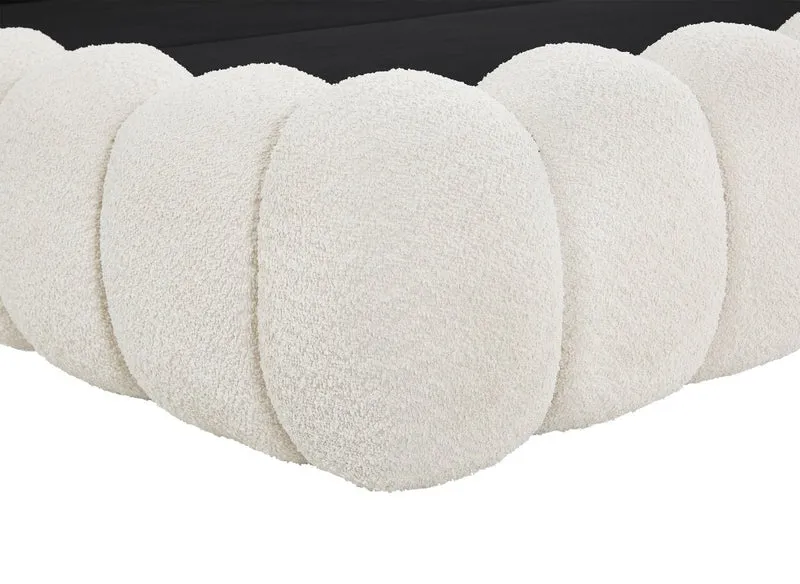 Lit coffre en tissu bouclette beige 180x200 cm GRETA