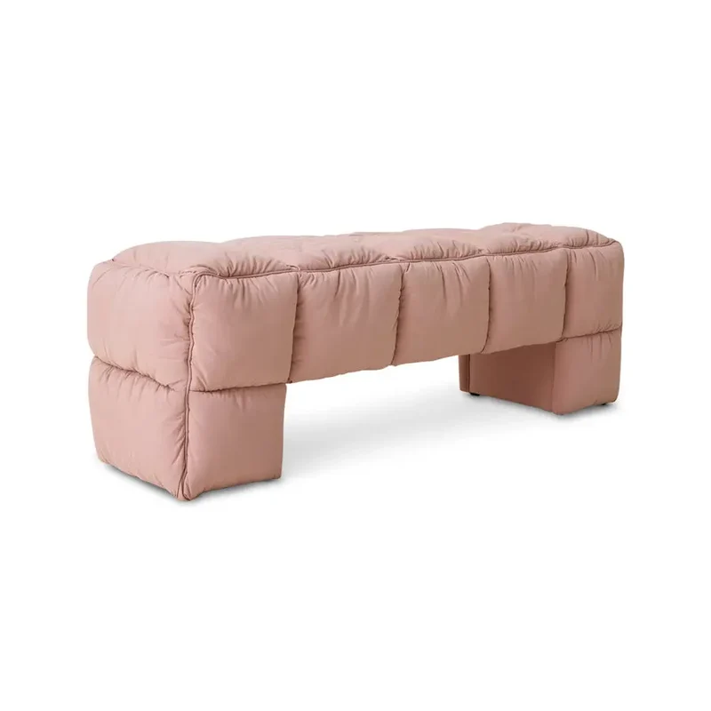 Banc Puffy Lobby