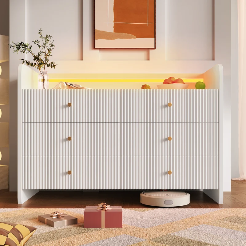 Commode blanc motif cannelé 6 tiroirs avec éclairage LED poignées dorées TRAGVAX