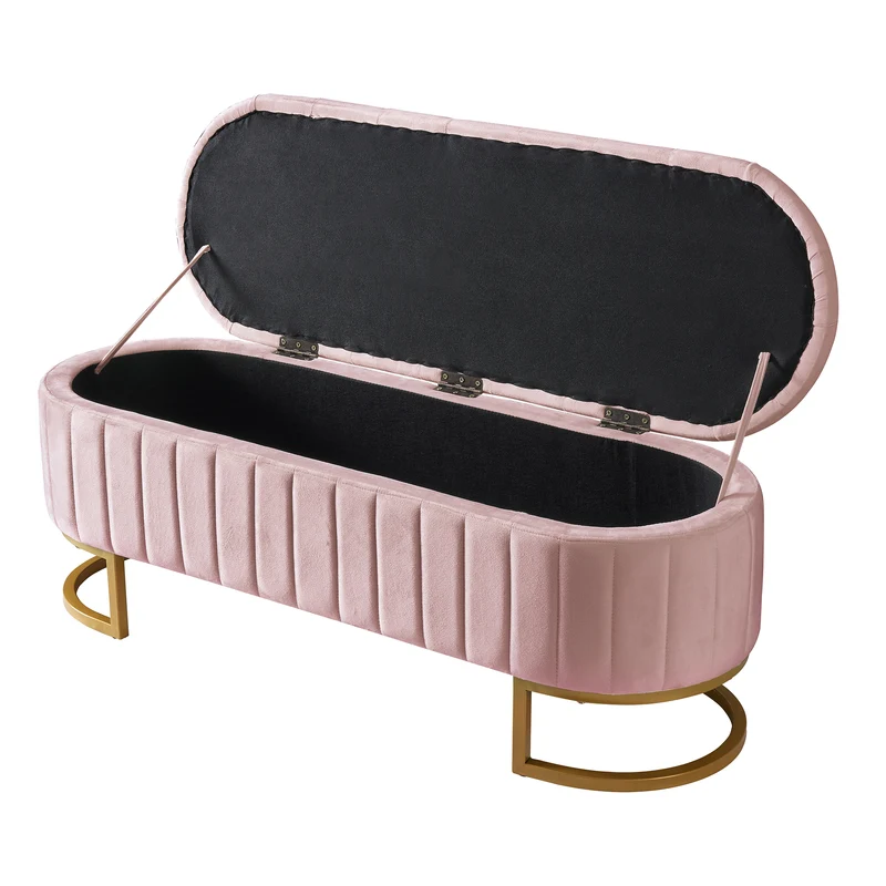 Banquette pouf capitonné en velours rose avec pieds dorés RIFTVORNATHYN