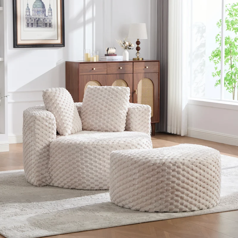 Fauteuil géant beige en fausse fourrure avec pouf assorti en demi-lune FLOATING GOLD PLUS
