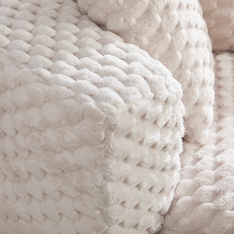 Fauteuil géant beige en fausse fourrure avec pouf assorti en demi-lune FLOATING GOLD PLUS