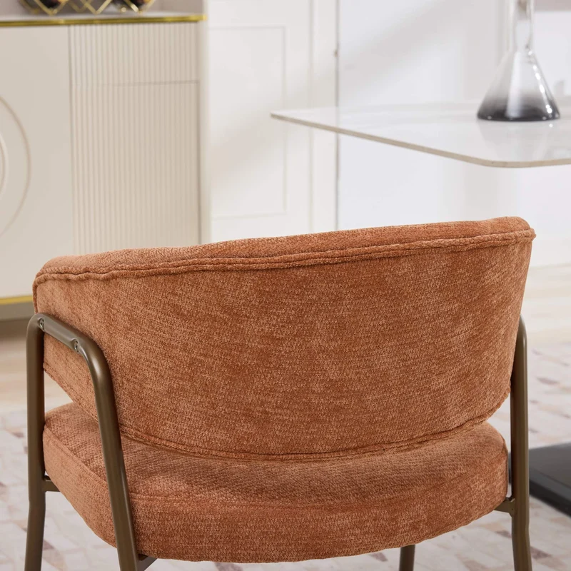 Chaise de salle à manger en chenille orange avec accoudoirs, pieds en laiton antique FLAREMERID