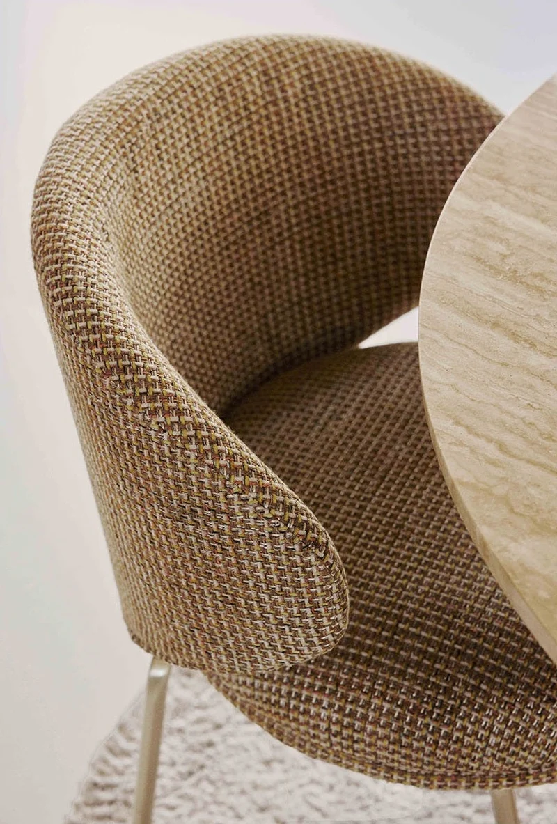 Chaise Savio