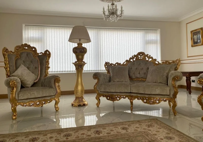 Canapé baroque bois doré velours capitonné – LUCY