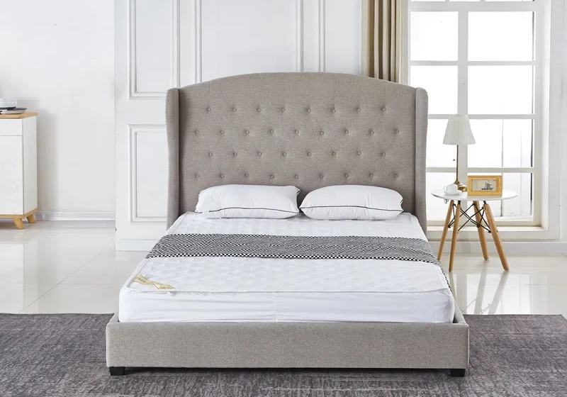 Lit chester capitonné tissu taupe - Erac
