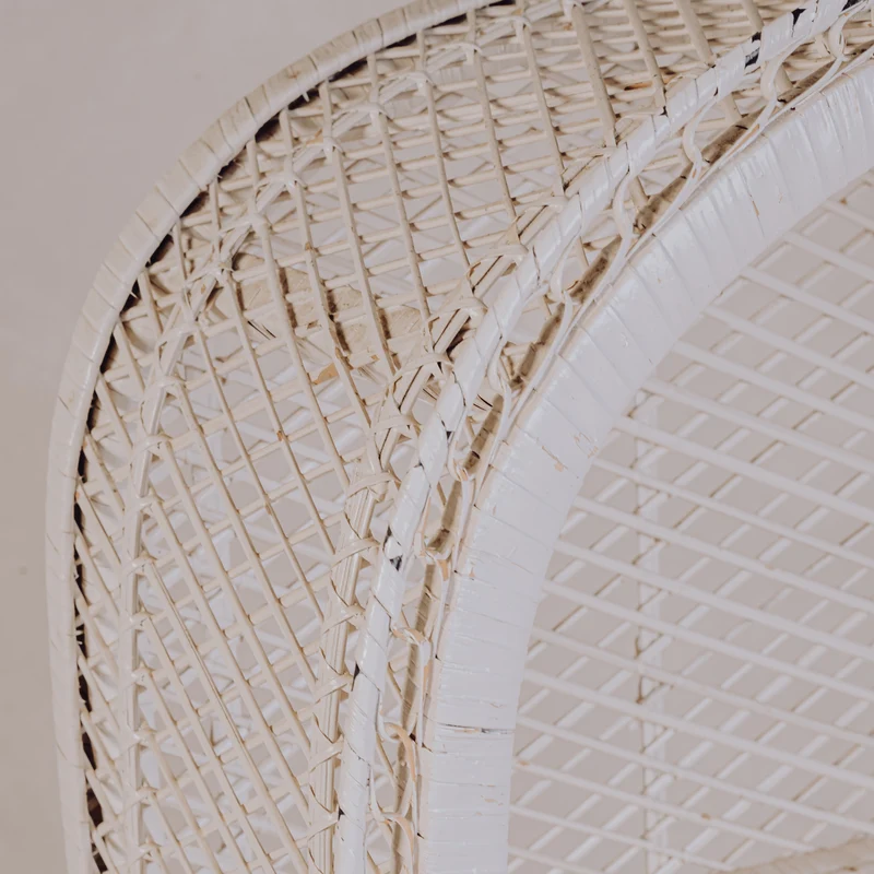 Etagère en osier blanc