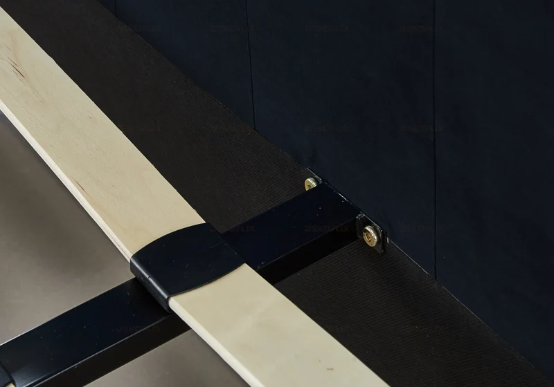 Lit double capitonné en velours noir avec strass - Anis