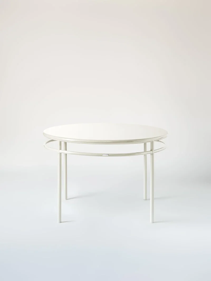 T37 - Table café