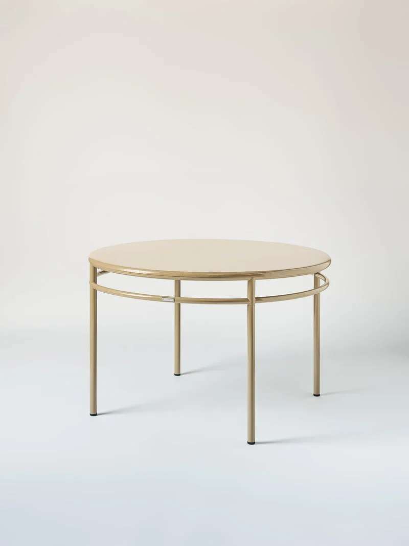 T37 - Table café