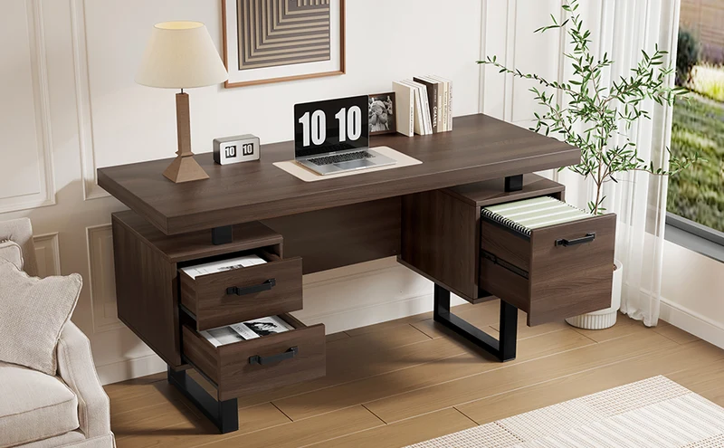 Bureau industriel effet bois noyer avec accents métaliques noirs MOMENTUMCASCD
